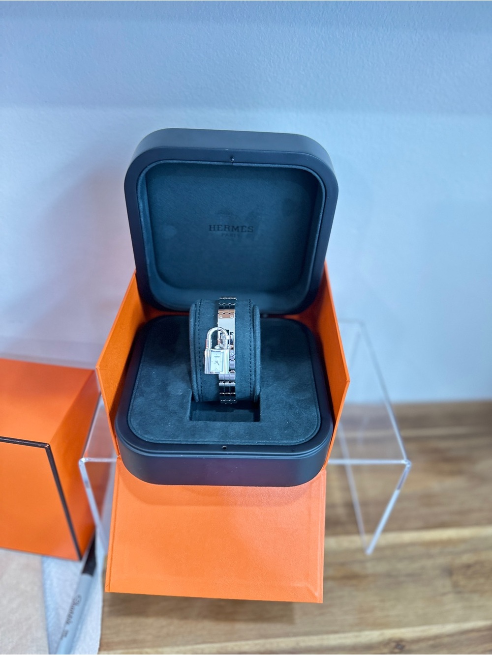Authentic Hermes Kelly watch Mini - Picture 2 of 8